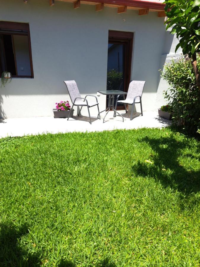 Citrus Garden Apartment Nea Skioni Exterior foto